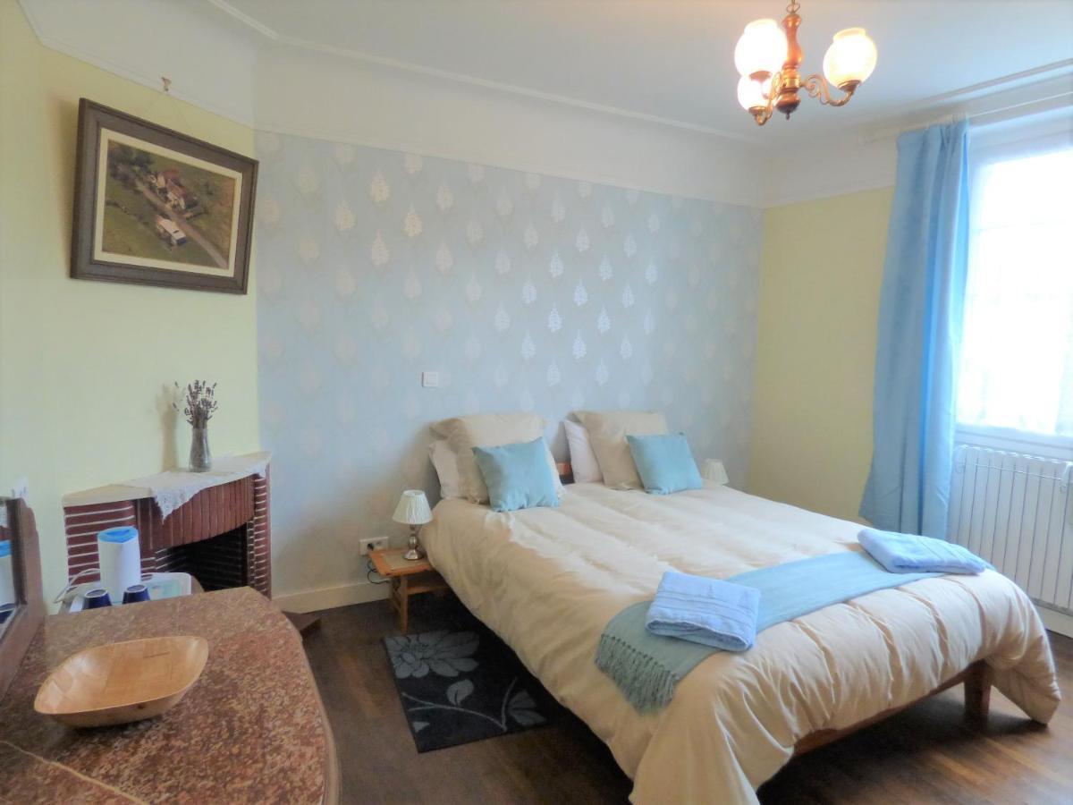 Les Tibles Bed and Breakfast Nanthiat Esterno foto