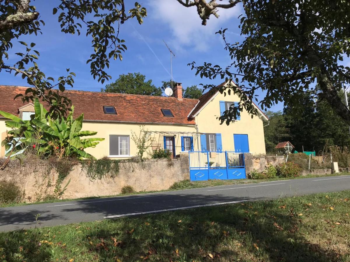 Les Tibles Bed and Breakfast Nanthiat Esterno foto