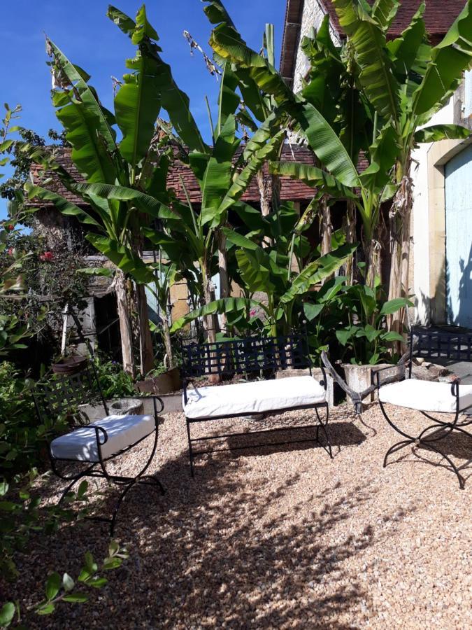 Les Tibles Bed and Breakfast Nanthiat Esterno foto